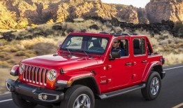 越野车最新爆料视频,极限挑战，性能升级，驾驭未来！