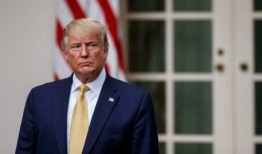 特朗普爆料最新武器装备,我国最新武器装备震撼亮相，全球目光聚焦