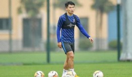 于汉超最新爆料新星,新星崛起，足球界新希望闪耀登场